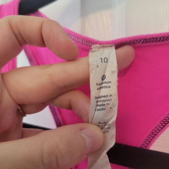 Lululemon Hot Pink Racerback Athletic Workout Tank Size 10 - Picture 4 of 4